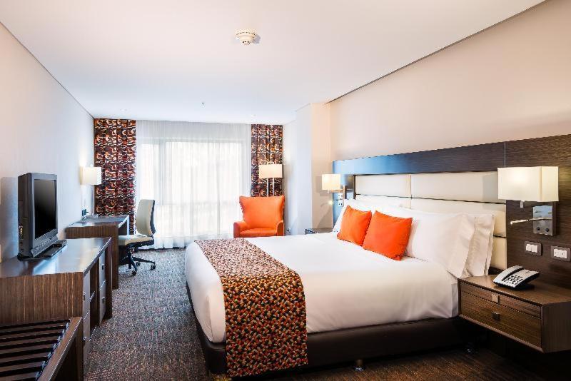 Casa Dann Carlton Hotel & SPA Bogota Ruang foto A room at the hotel