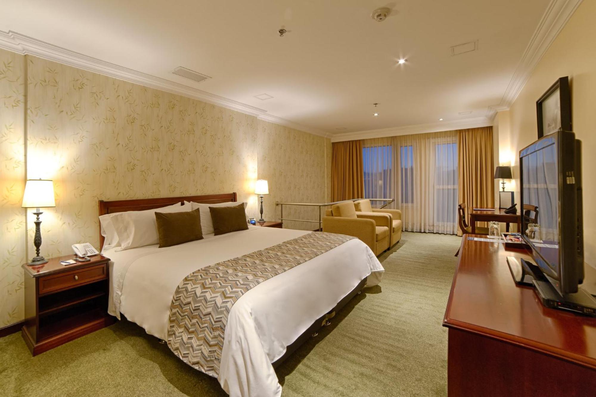 Casa Dann Carlton Hotel & SPA Bogota Bagian luar foto A room at the hotel